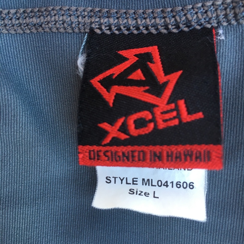 Xcel Hawaii UV Rash Guard - Picture 5 of 6